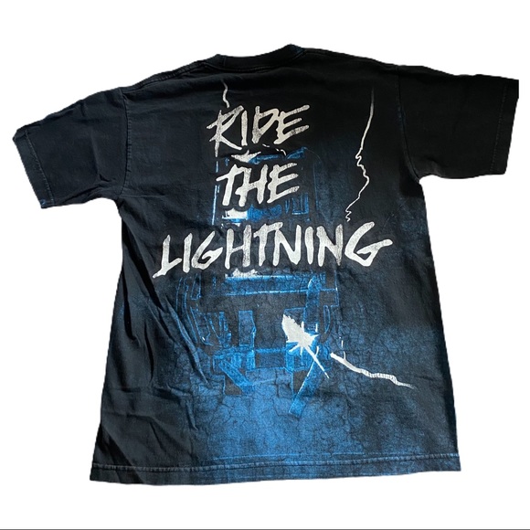 SUPER DOPE 90s Metallica ‘Ride the Lightning’ tee. - Picture 2 of 3